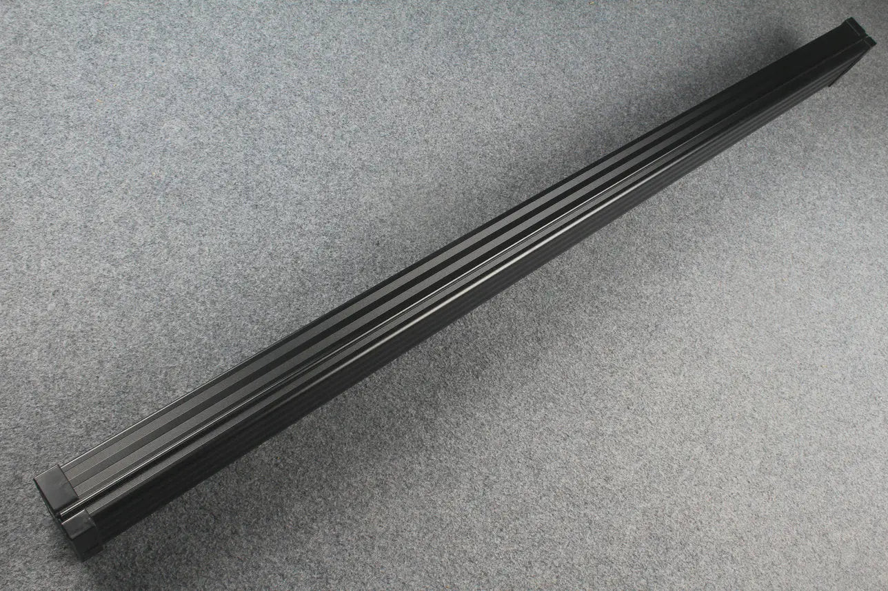 Professional Aluminum Lockable Cue Case - 4 Cue Capacity with Secure Storage WOODS CUES