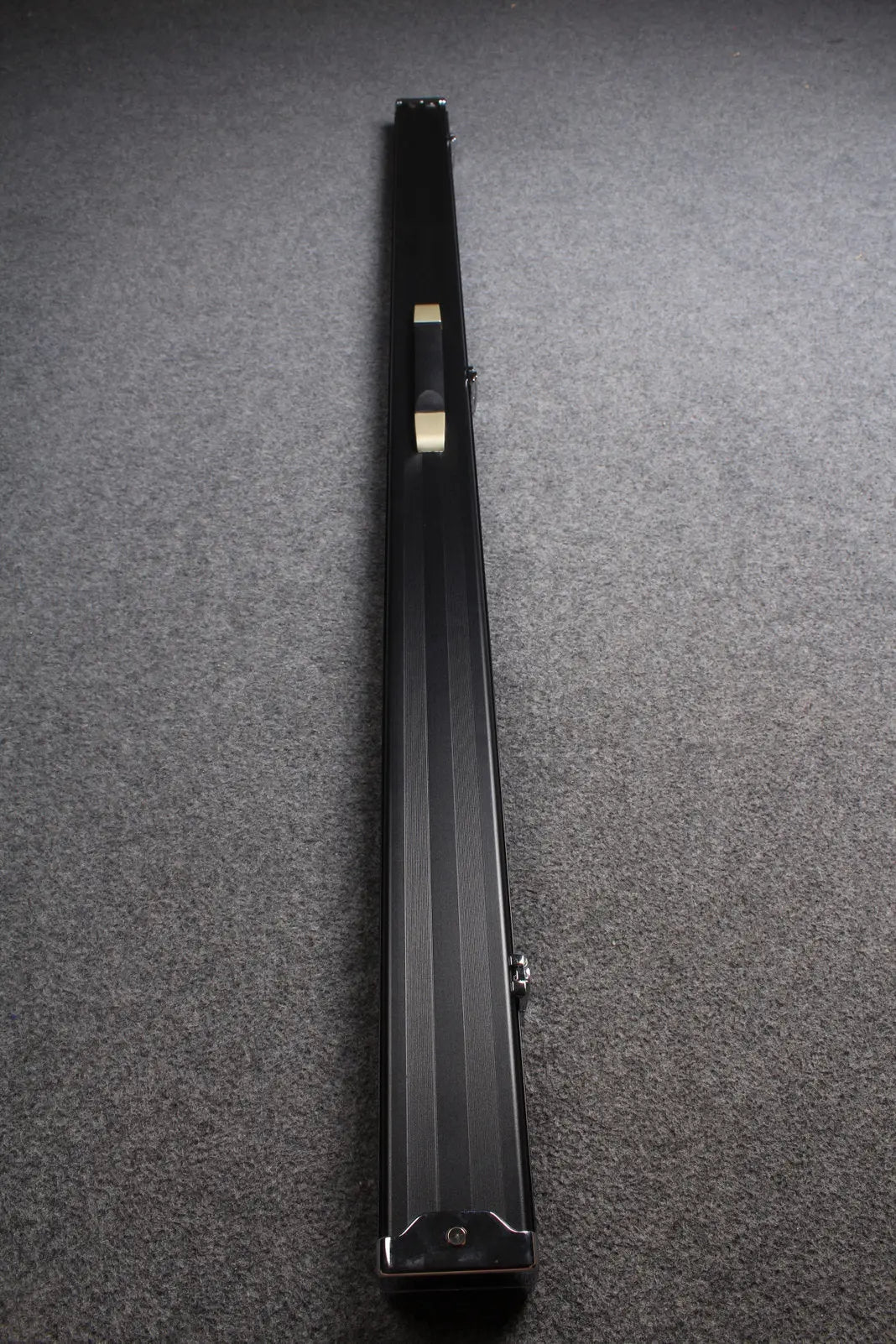 deluxe one piece aluminium cue case with 2 slots WOODS CUES
