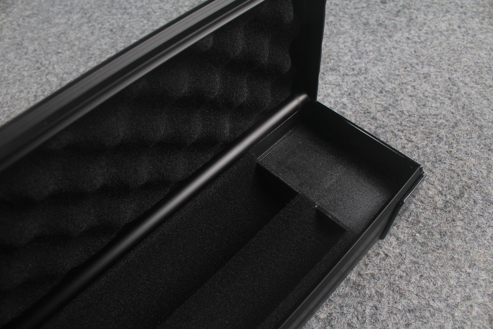 Premium Aluminium Snooker Cue Case – 2 Slots, Adjustable 148/152cm Interior WOODS CUES