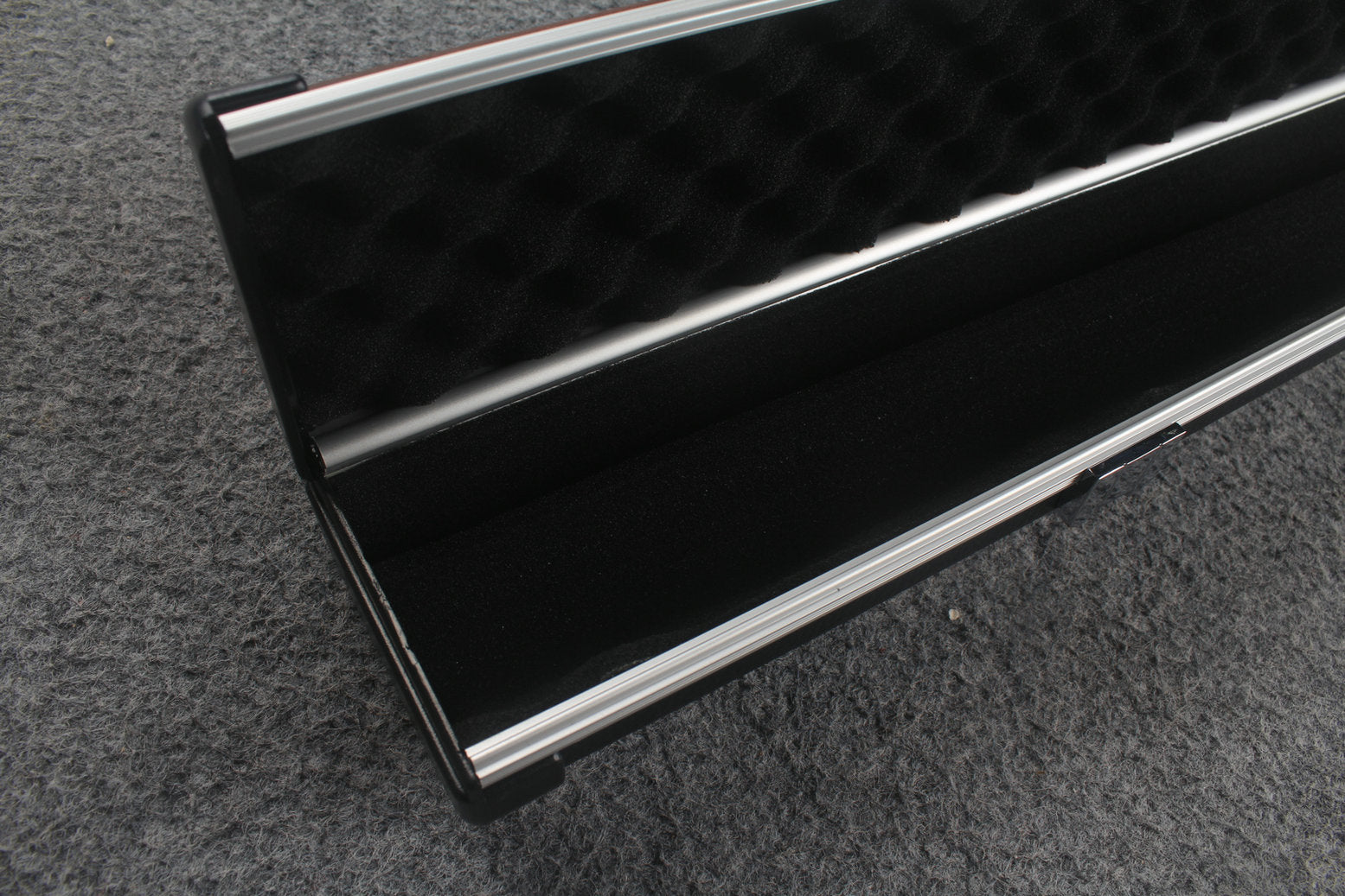 3/4 leather case aluminium construction with 2 slots ~halo style WOODS CUES