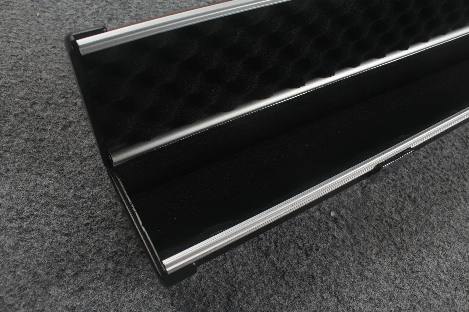 3/4 leather case aluminium construction with 2 slots ~halo style WOODS CUES