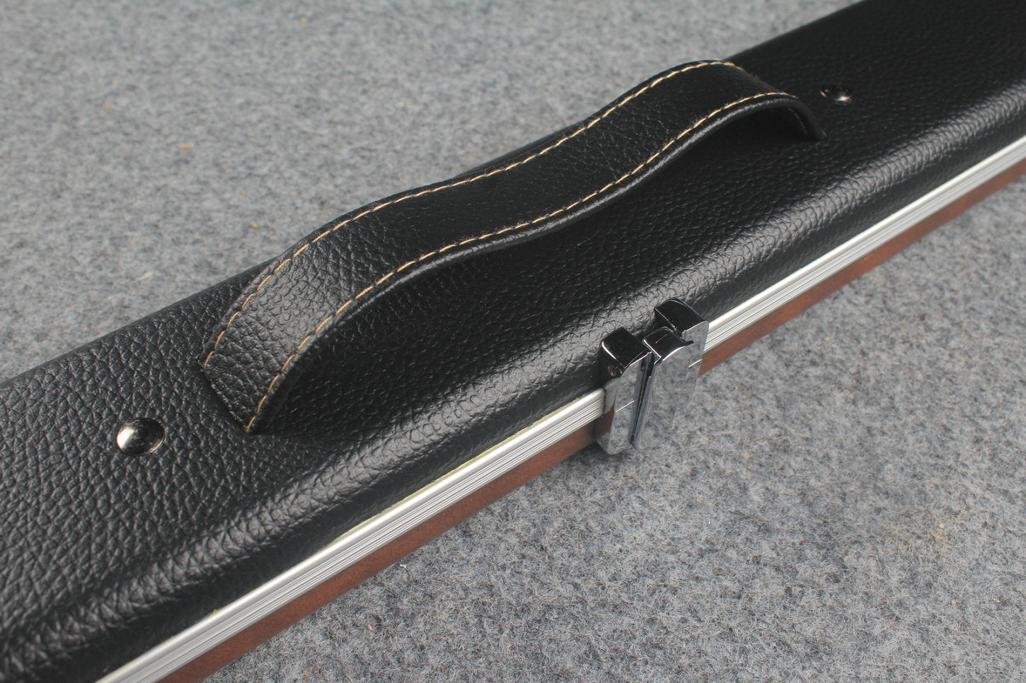 3/4 leather case aluminium construction with 2 slots ~halo style WOODS CUES