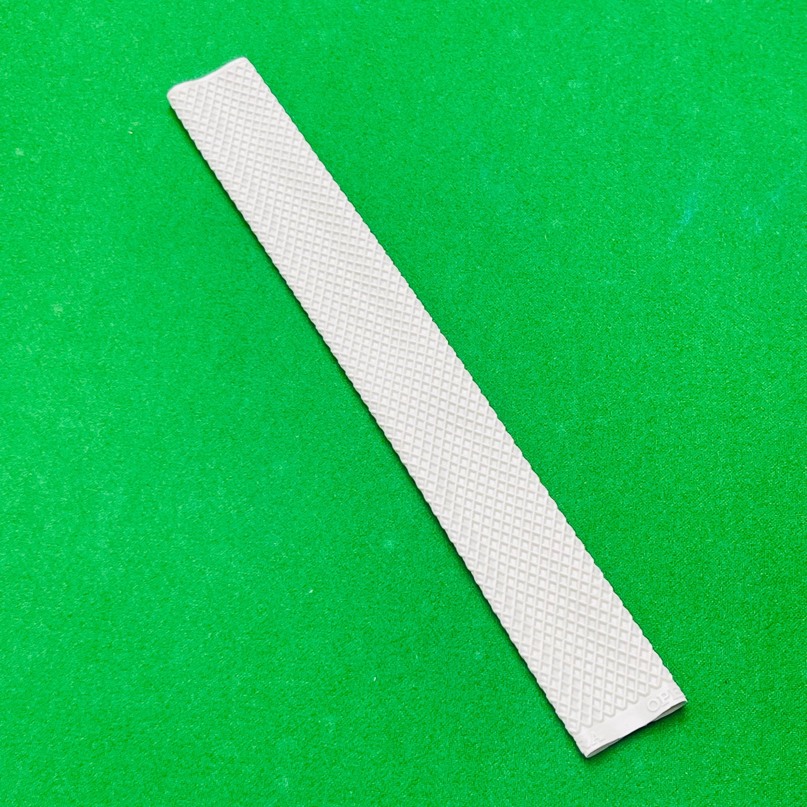 Billiard Cue Grip Wrap – Silicone & Textured Rubber Sleeve WOODS CUES