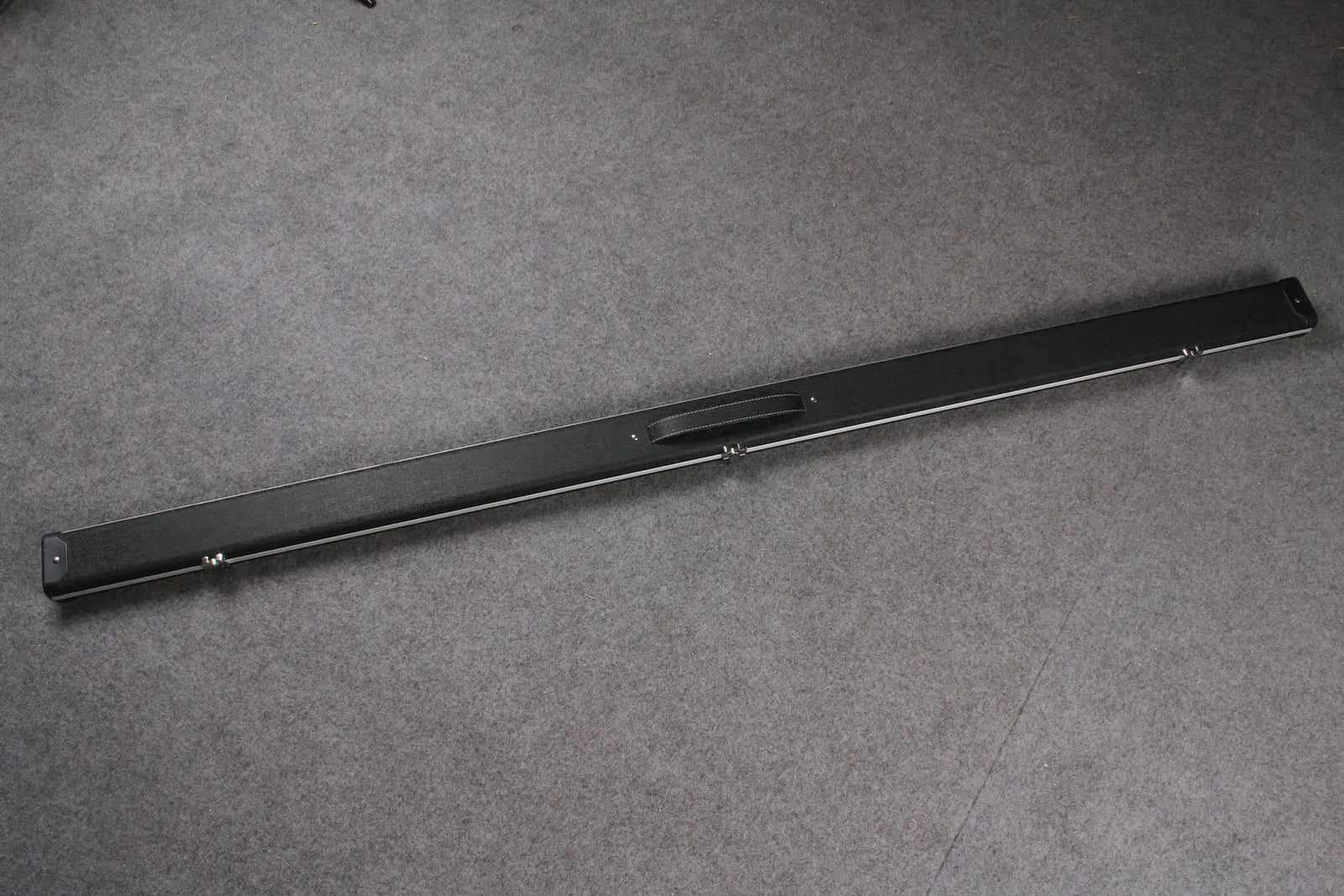 1 piece leather case aluminium construction with 2 slots ~halo style WOODS CUES