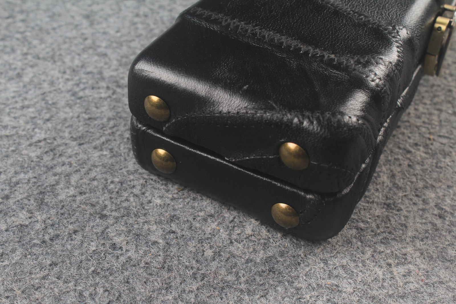 1 piece real Leather handmade patchwork snooker cue case with 2 slots(chalk area inside) WOODS CUES