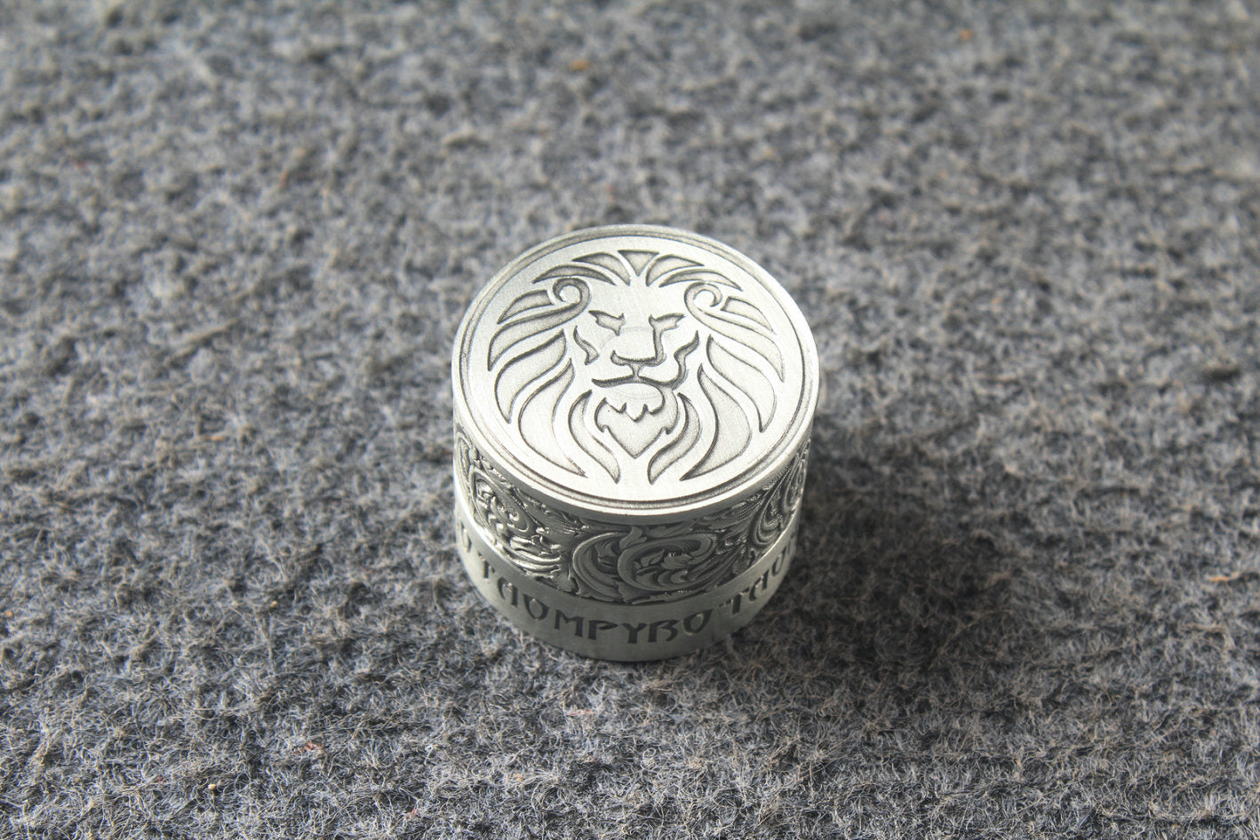 Premium Billiards Chalk Holder - Magnetic Pool Cue Chalk Clip