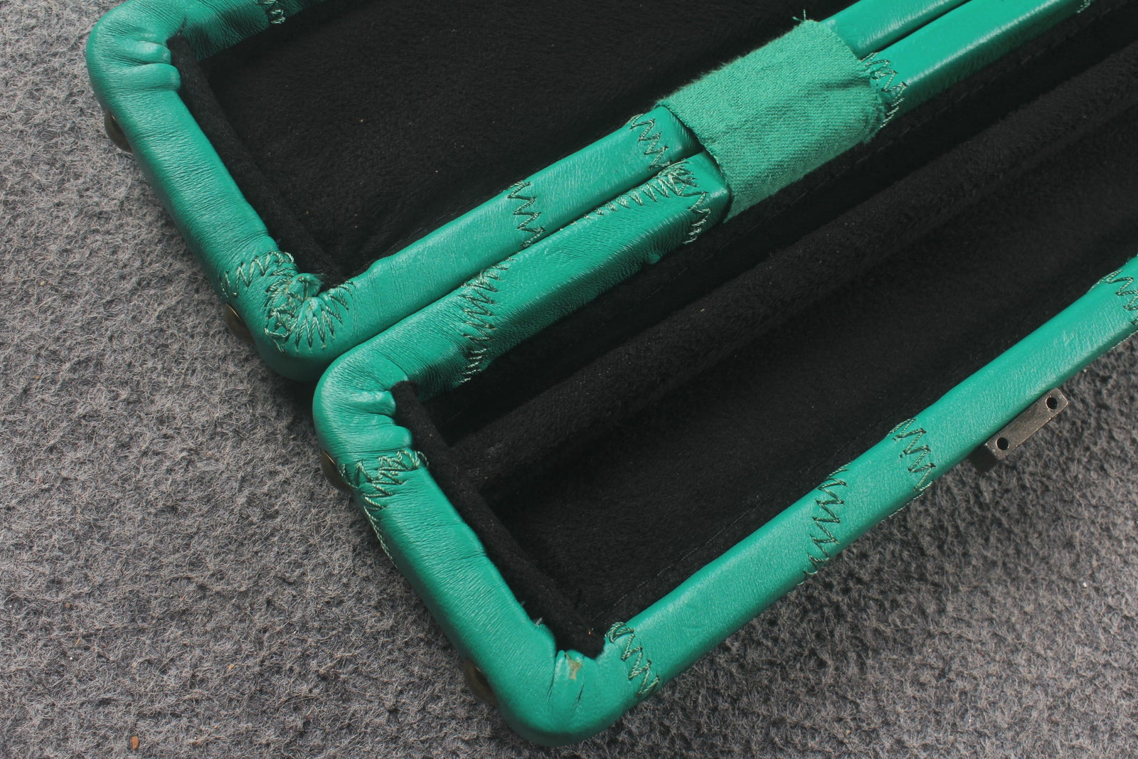 1 piece real Leather handmade patchwork snooker cue case with 2 slots(chalk area inside) WOODS CUES