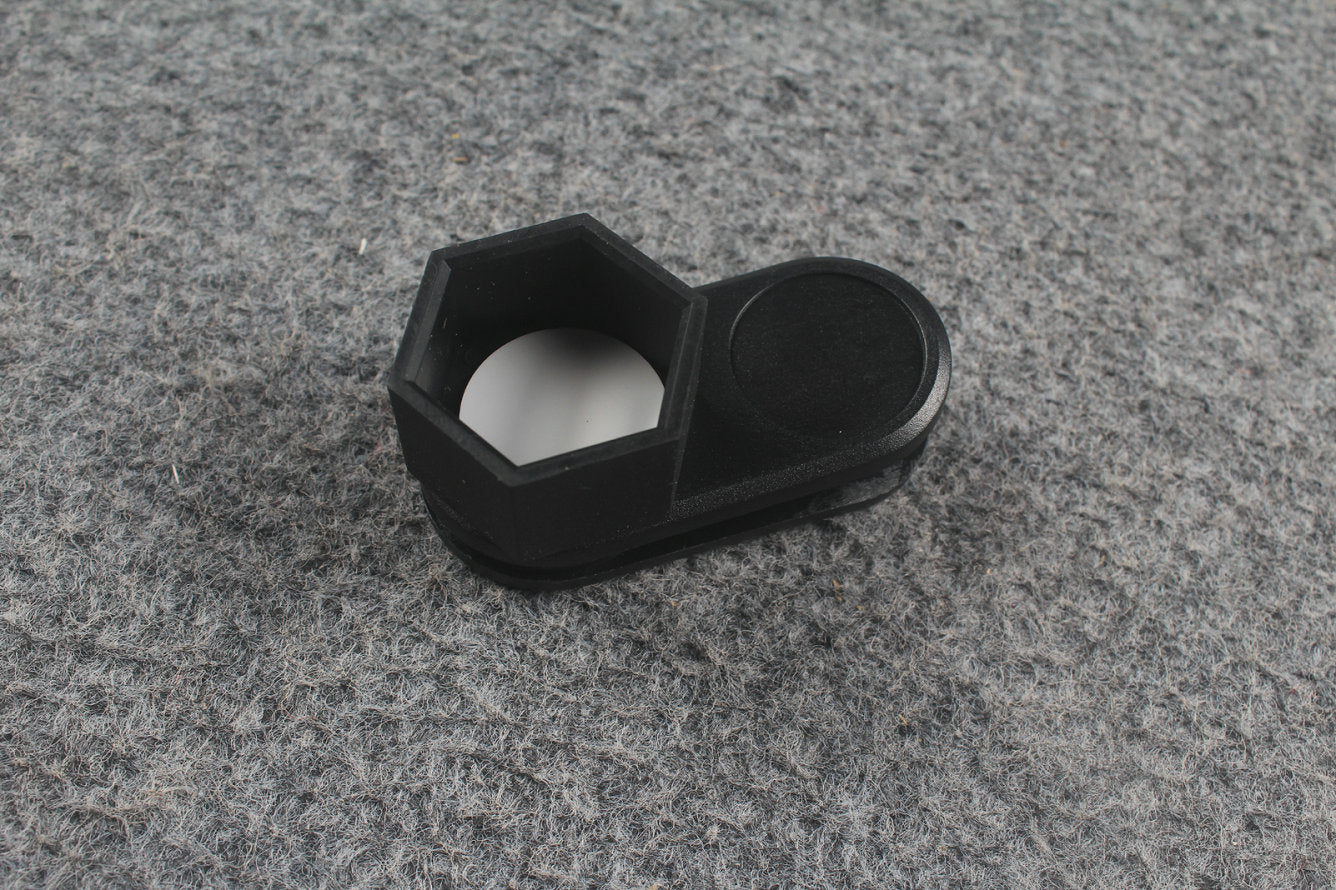 H18 Chalk Sleeve 4-Piece Set & Silent Elastic Chalk Clip – Black WOODS CUES
