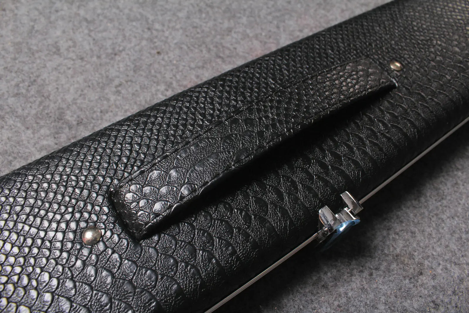 Wide 1 Piece Snooker Cue Aluminium Case With 3 Slots WOODS CUES