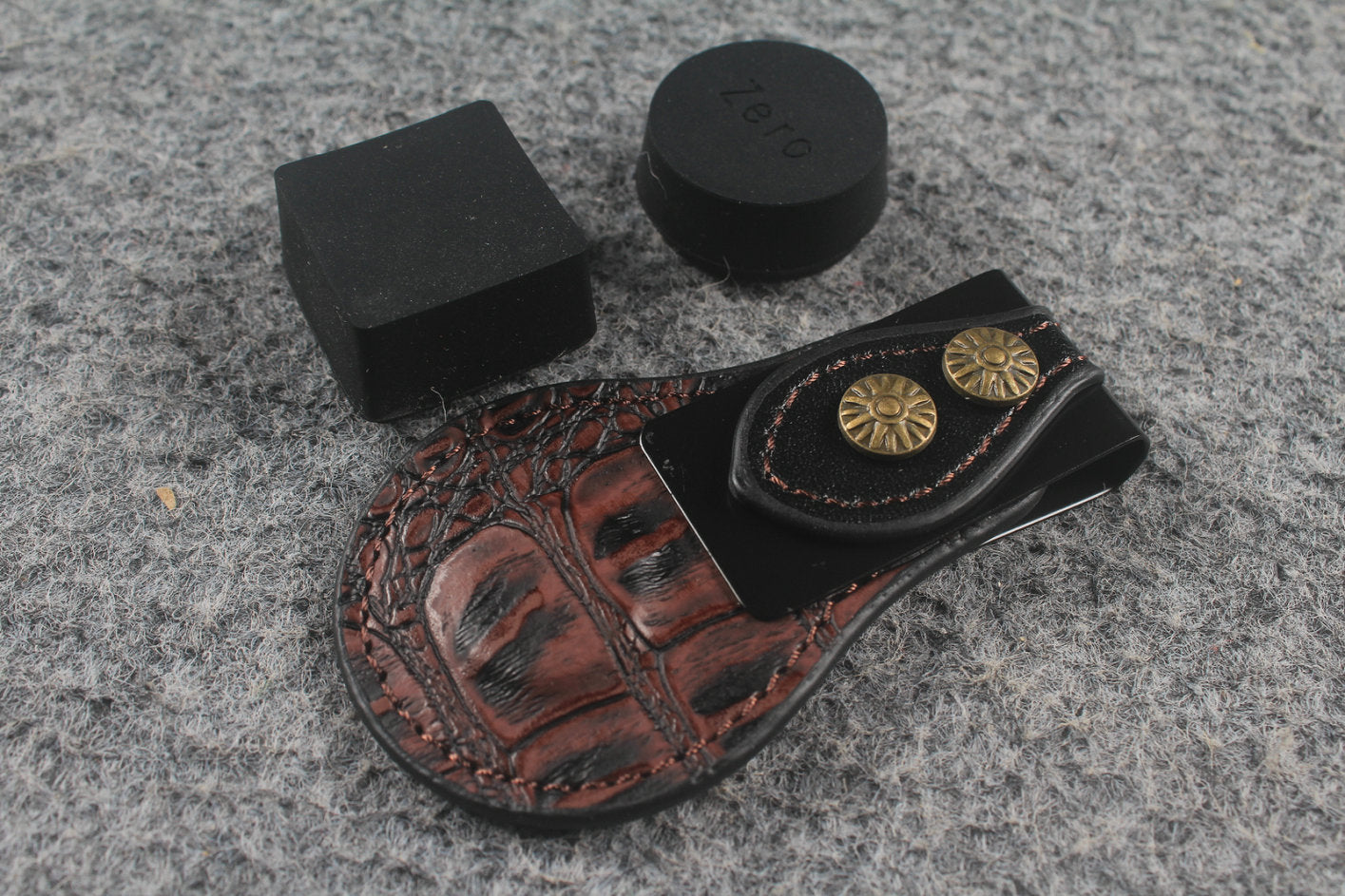 Magnetic Chalk Holder with Belt Clip Chalk Holder WOODS CUES