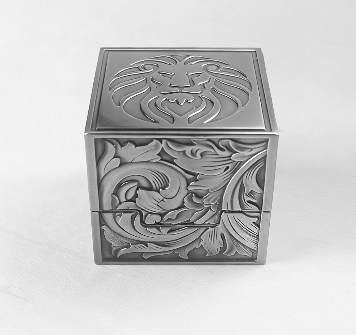 Lion Metal Billiards Chalk Holder - Magnetic Pool Cue Chalk Clip WOODS CUES