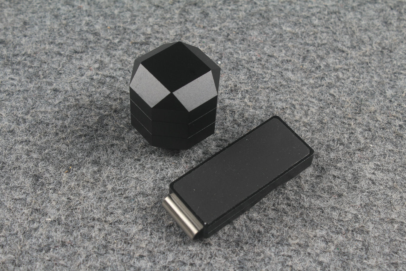 Aluminum Alloy Magnetic Chalk Holder - Round & Square Octagonal Chalk Compatible, Adjustable Multi-Layer Octagonal WOODS CUES