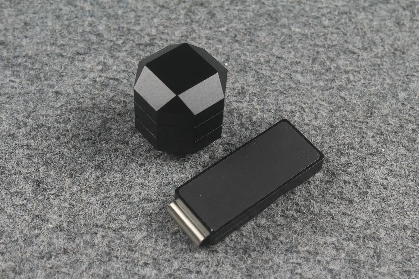 Aluminum Alloy Magnetic Chalk Holder - Round & Square Octagonal Chalk Compatible, Adjustable Multi-Layer Octagonal WOODS CUES