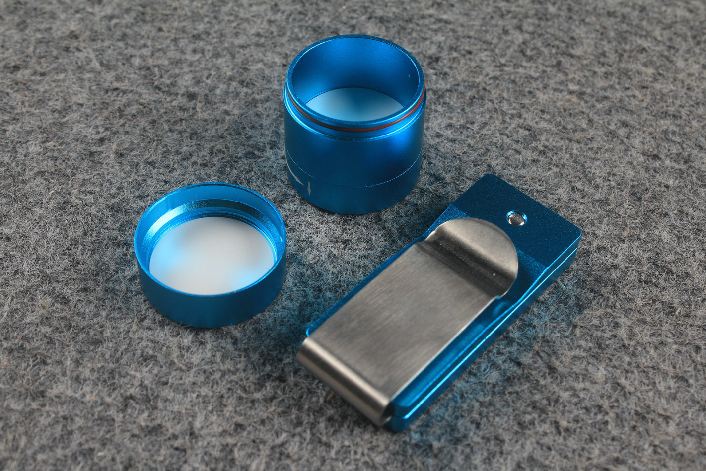 Twist-Rise Magnetic Chalk Holder | CNC Aluminum | Snooker & Pool WOODS CUES