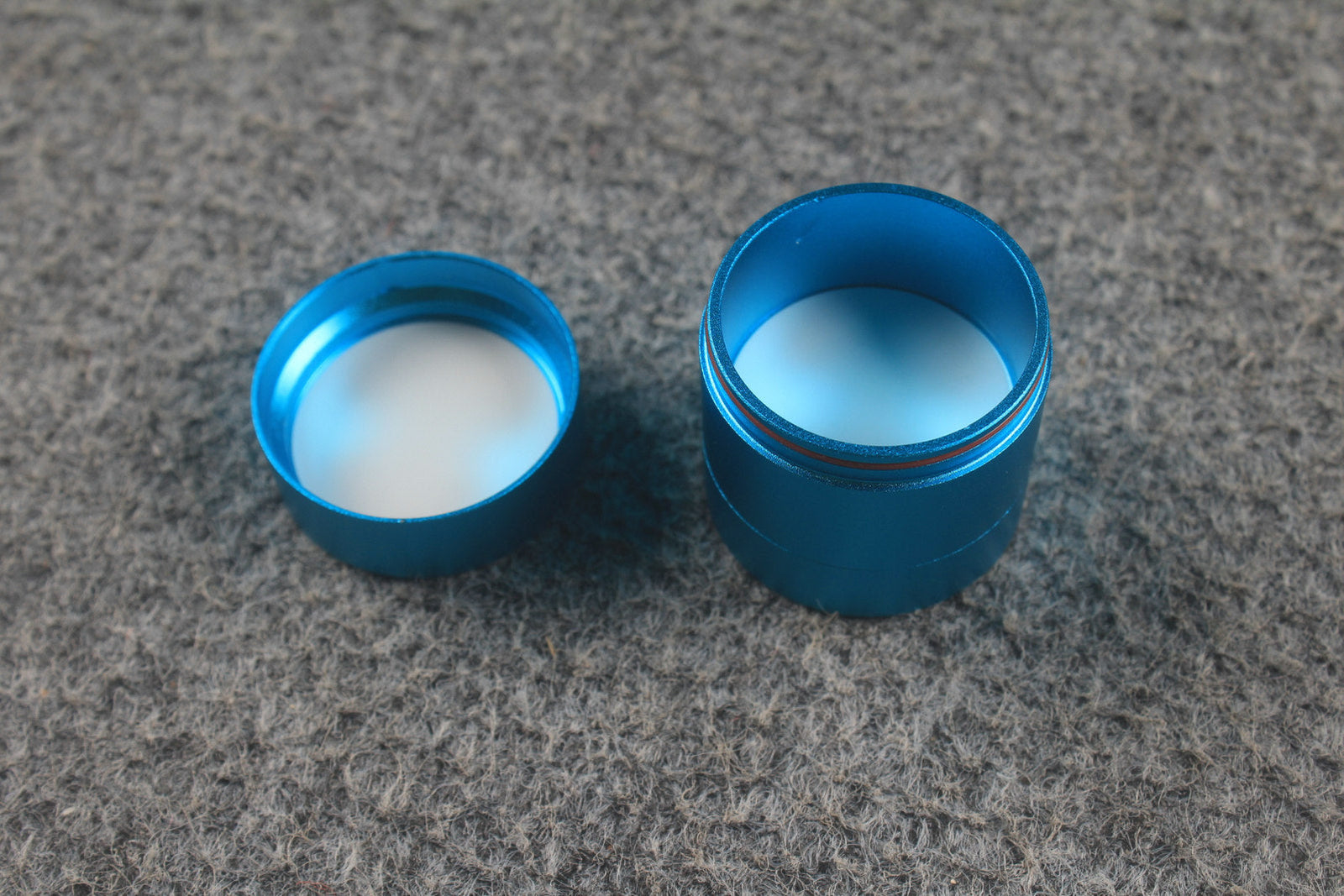Twist-Rise Magnetic Chalk Holder | CNC Aluminum | Snooker & Pool WOODS CUES