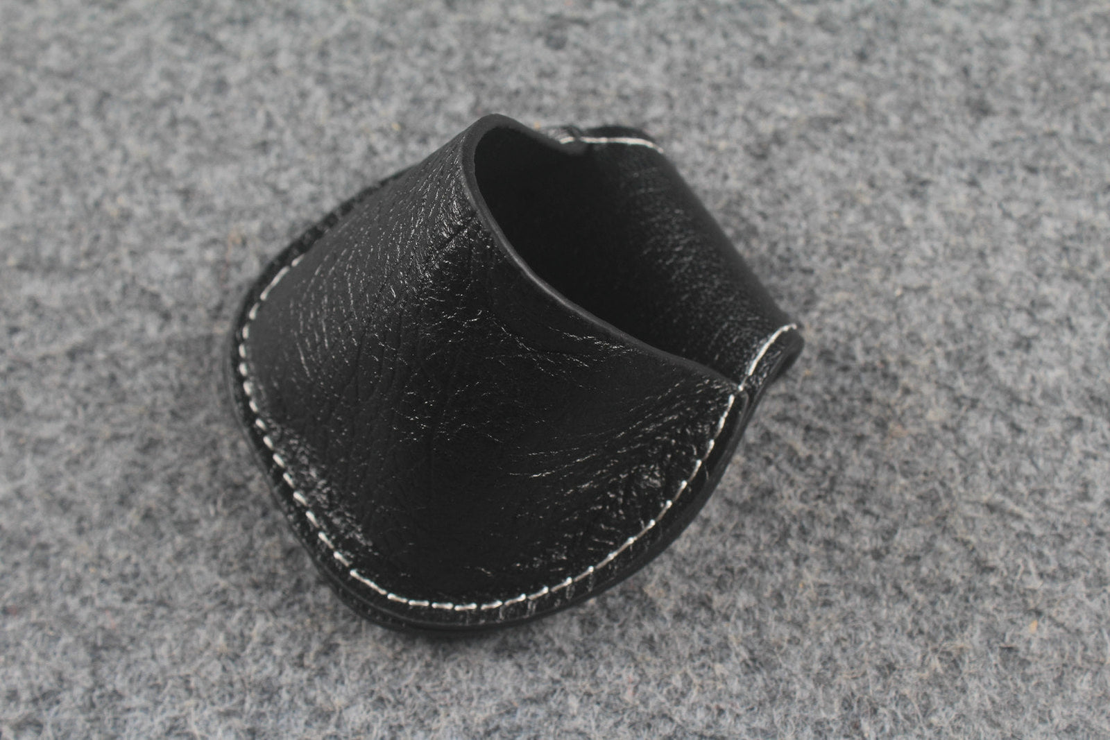 Universal Black Leather Chalk Holder with Belt Clip WOODS CUES