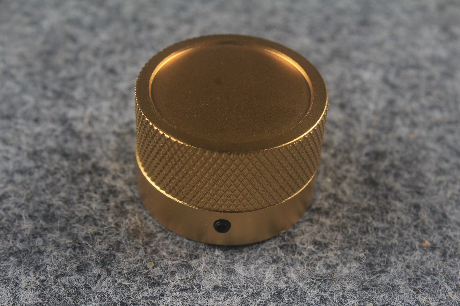 Gold aluminium magnetic chalk holder - top view