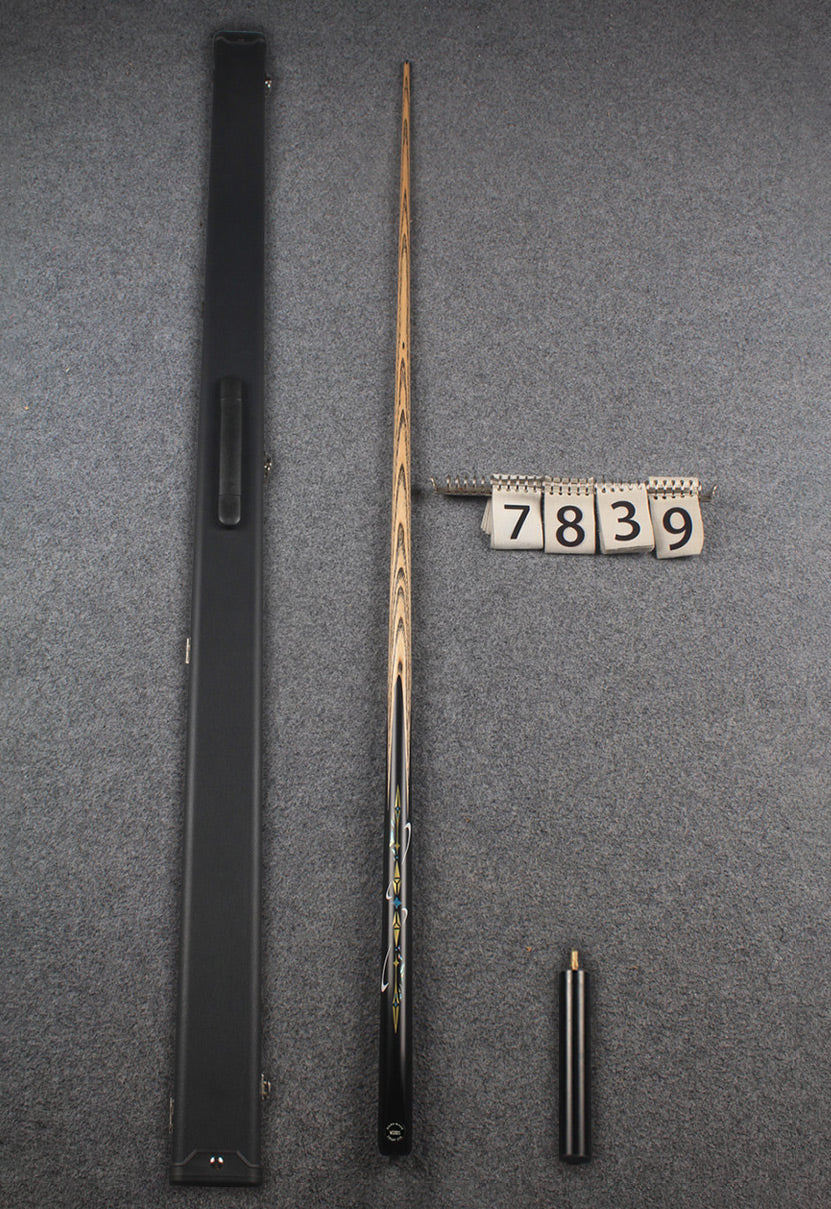 1 piece ash inlay english pool cue #7839 WOODS CUES