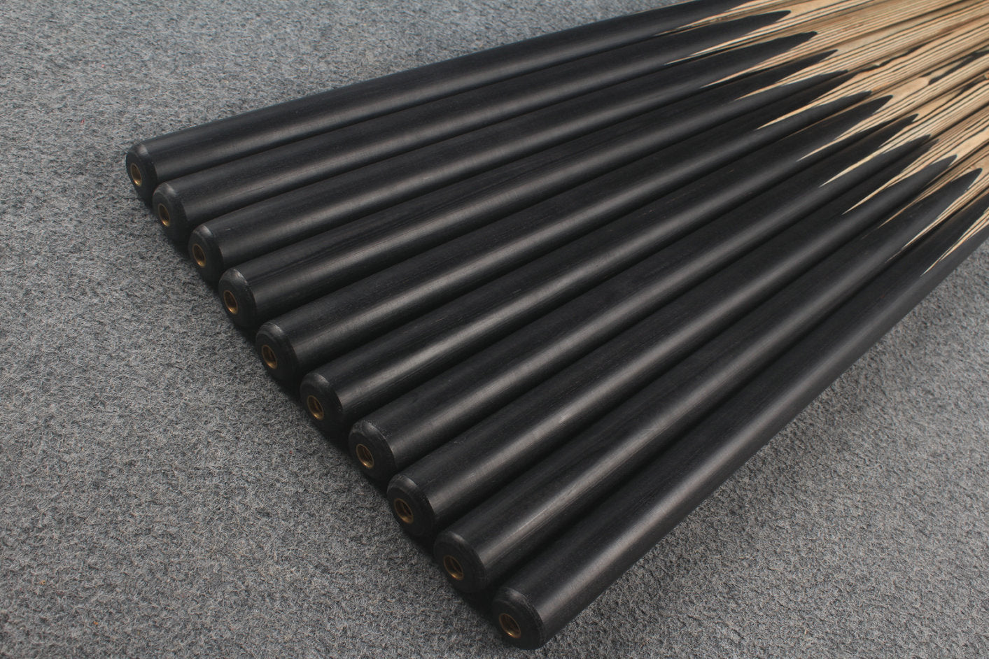 1-Piece black wood butt English Pool cue -8.5mm Tip WOODS CUES