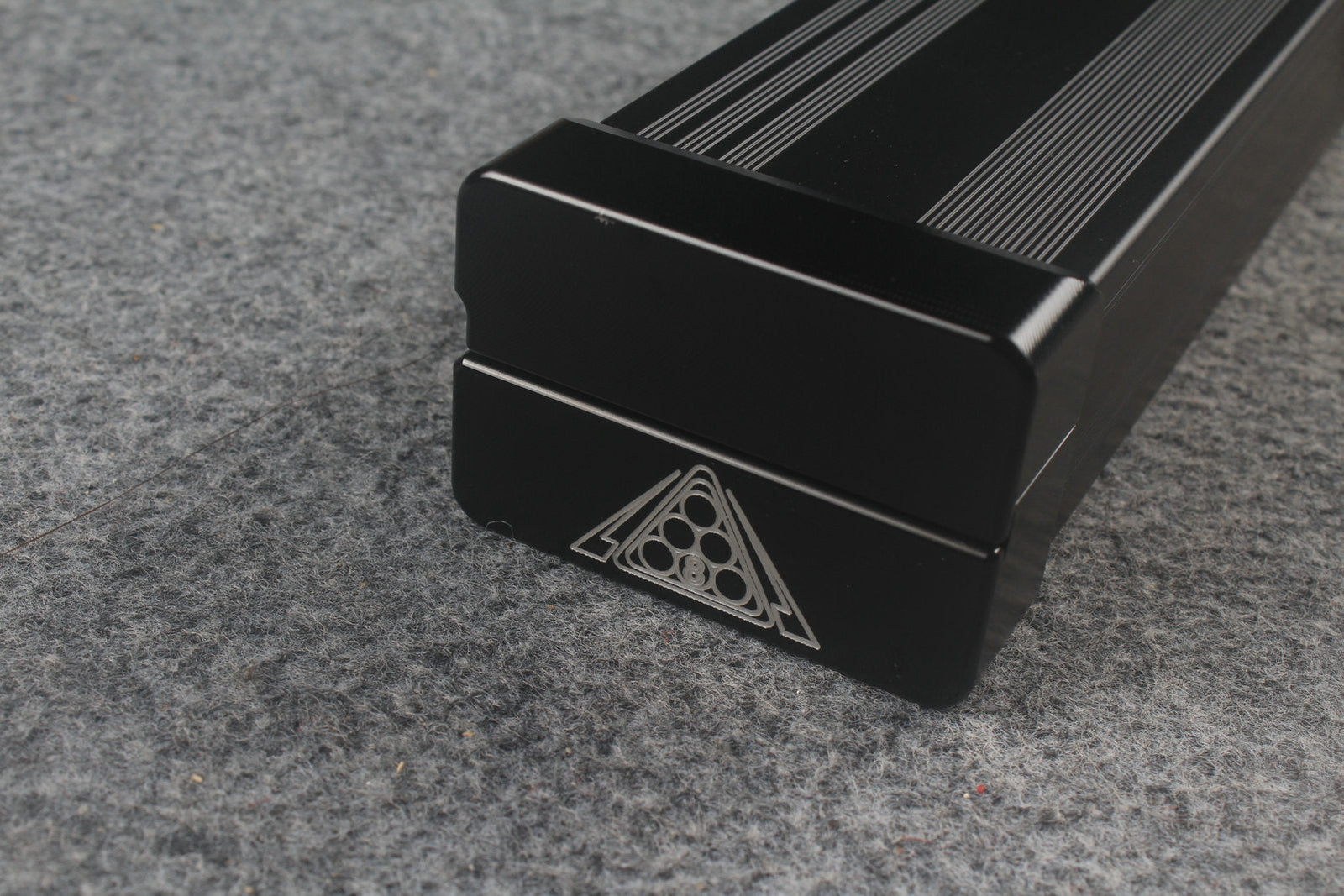 one piece strong aluminium lockable cue case – 2 Slots WOODS CUES