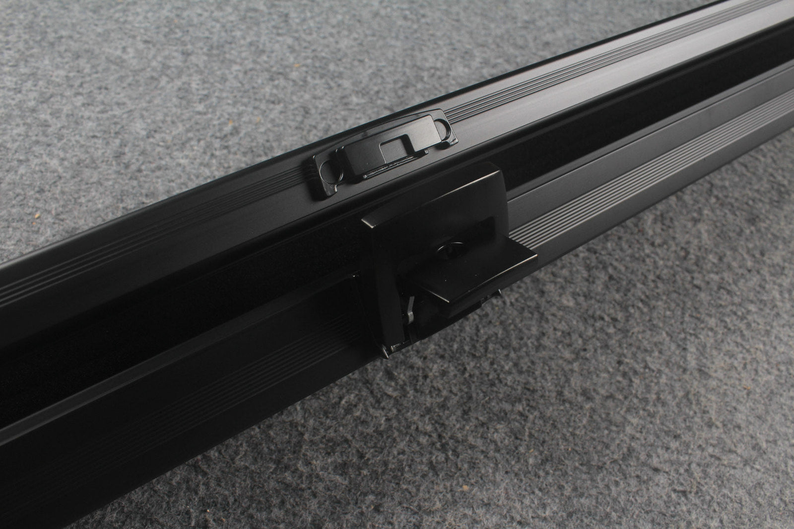 one piece strong aluminium lockable cue case – 2 Slots WOODS CUES