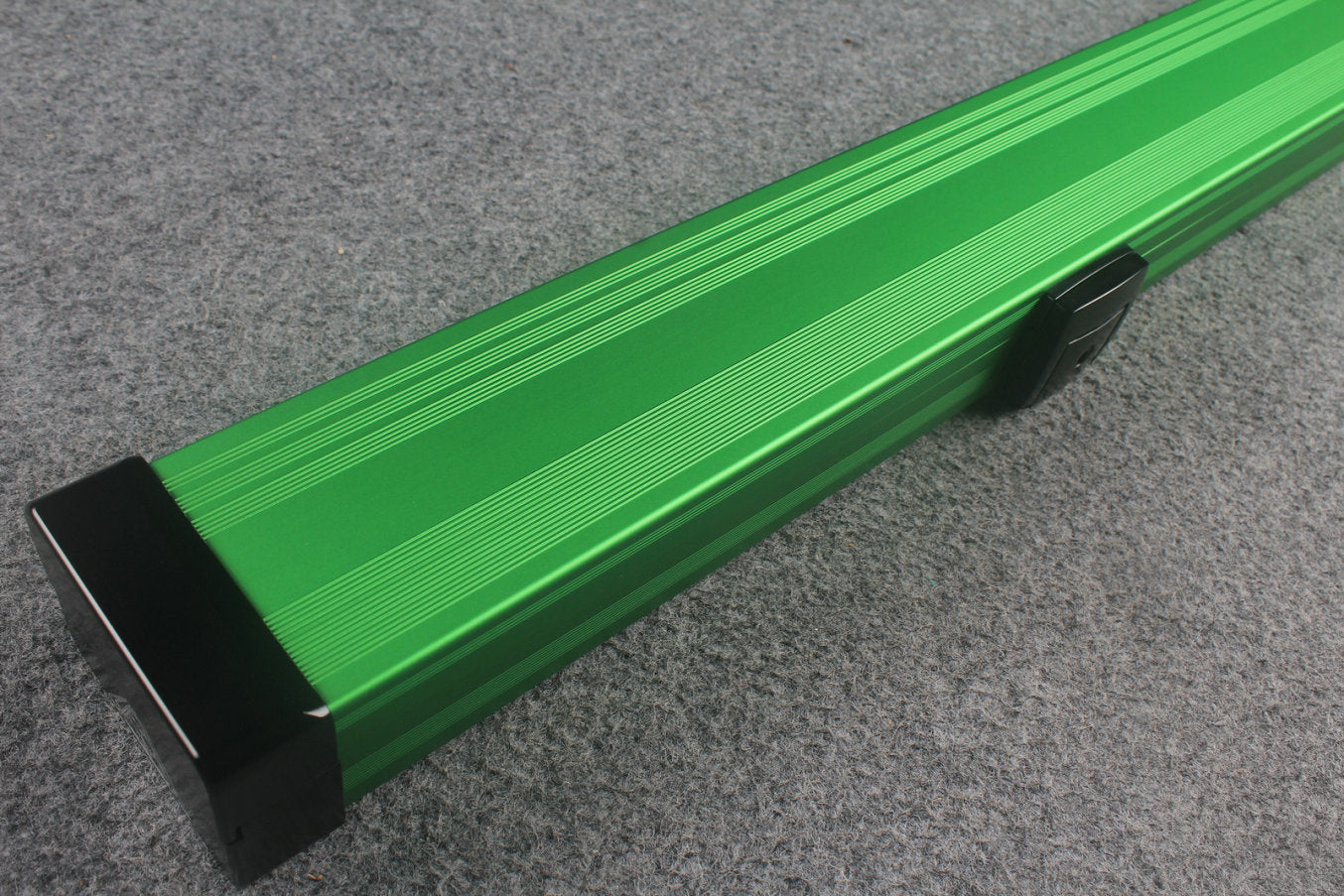one piece strong aluminium lockable cue case – 2 Slots WOODS CUES