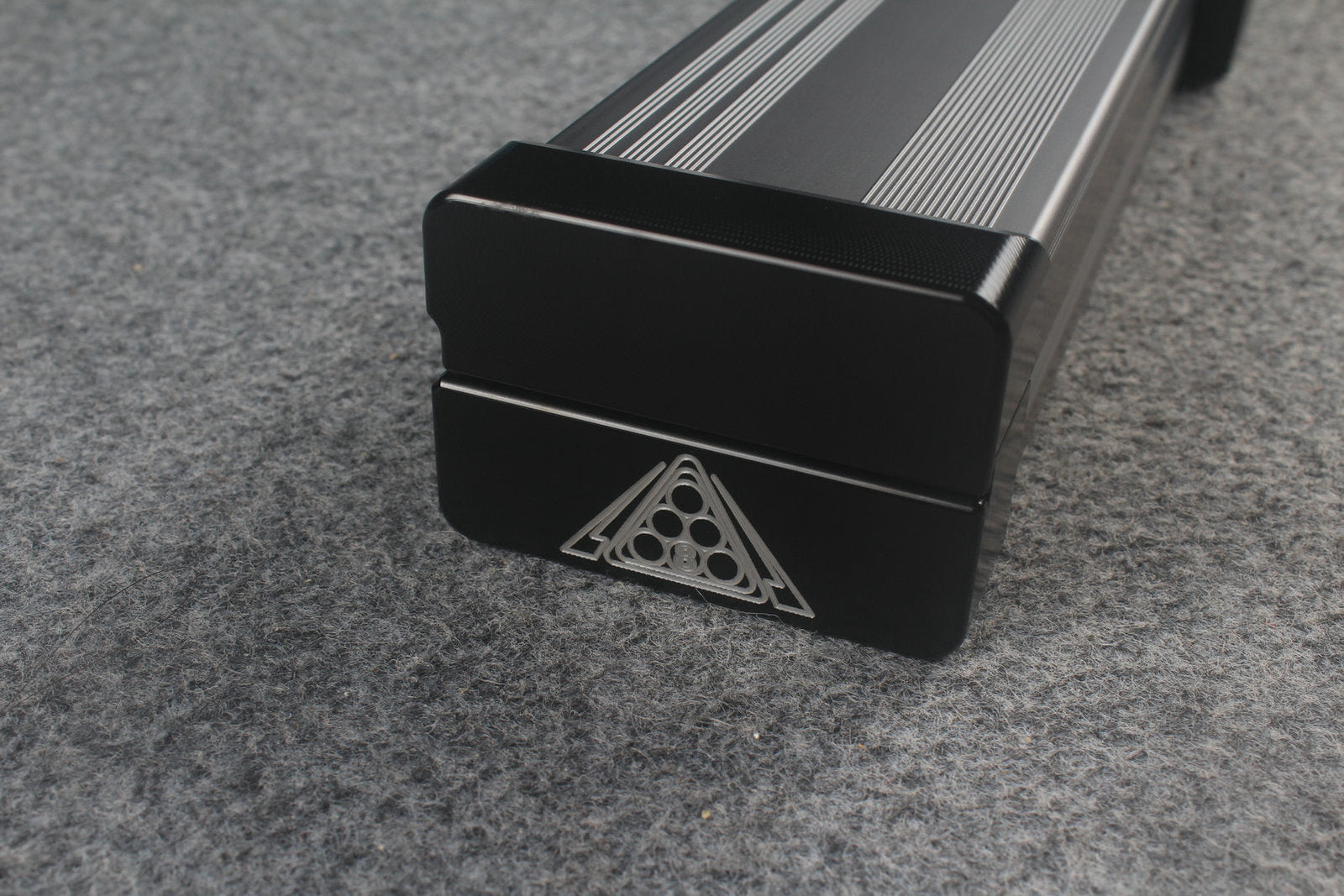 one piece strong aluminium lockable cue case – 2 Slots WOODS CUES