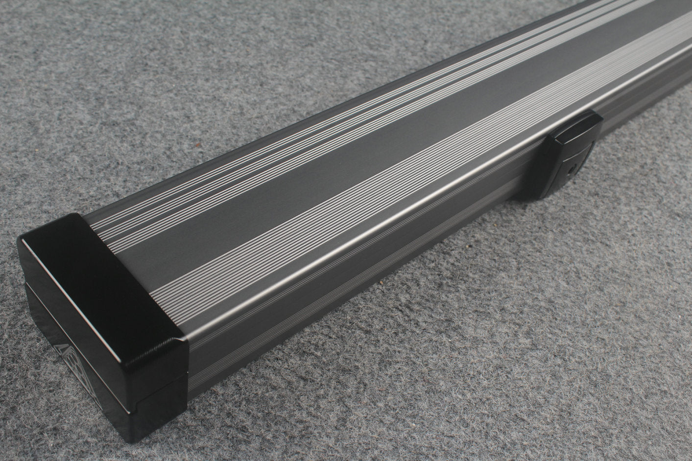 one piece strong aluminium lockable cue case – 2 Slots WOODS CUES
