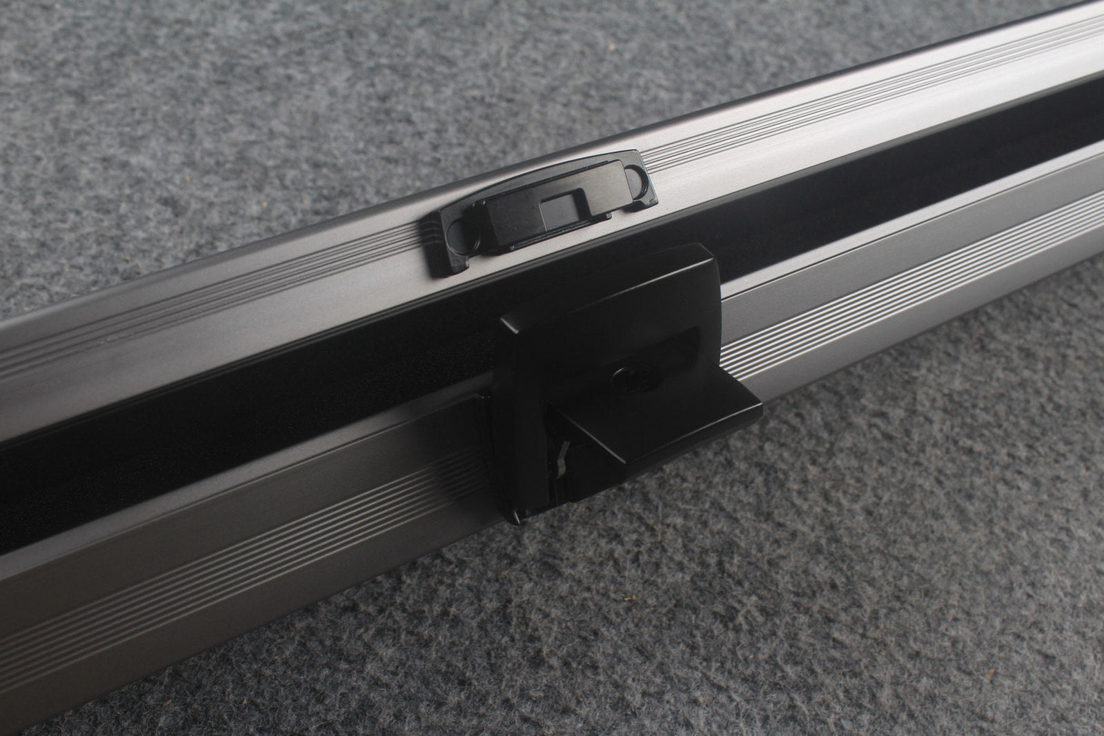 one piece strong aluminium lockable cue case – 2 Slots WOODS CUES