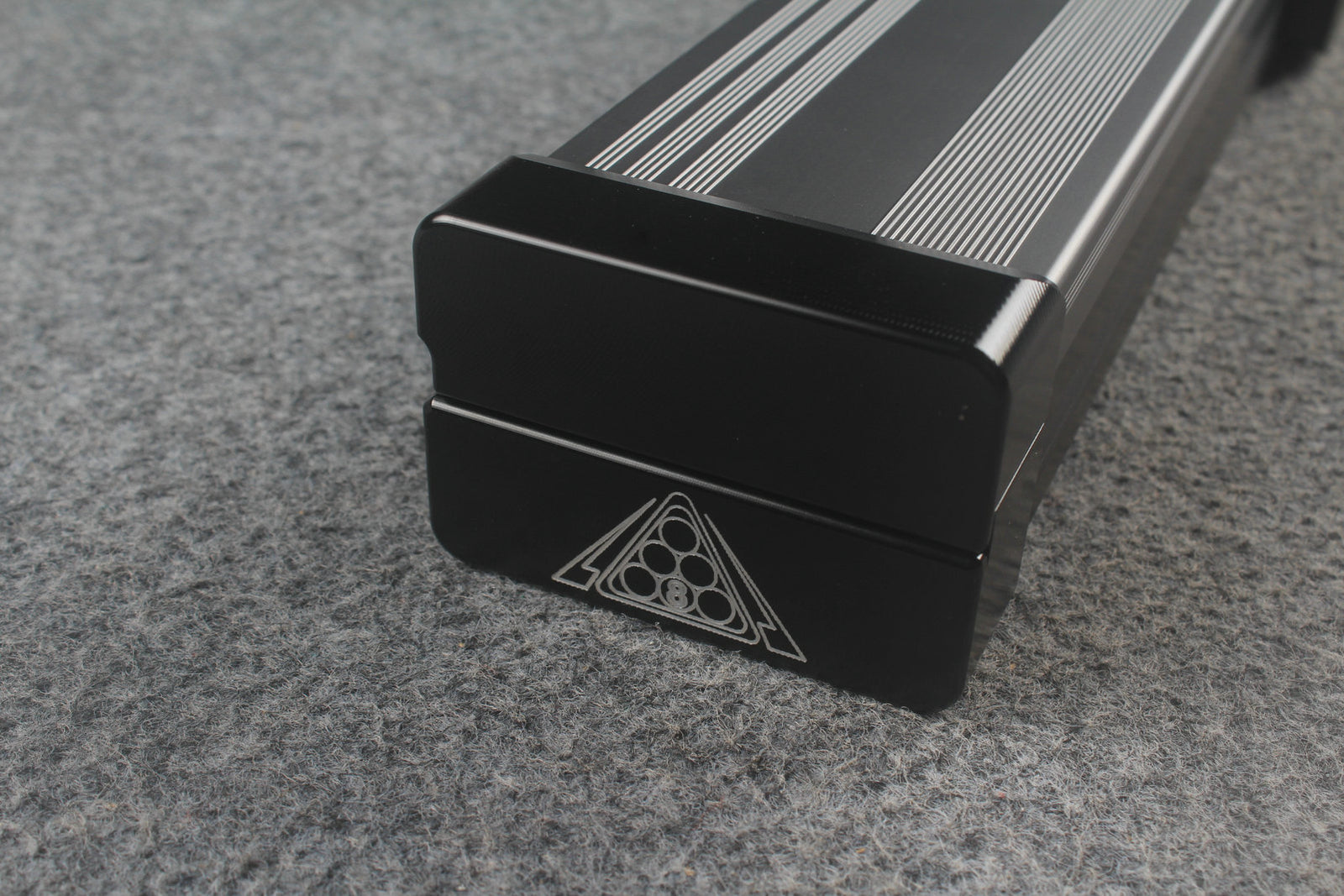 one piece strong aluminium lockable cue case – 2 Slots