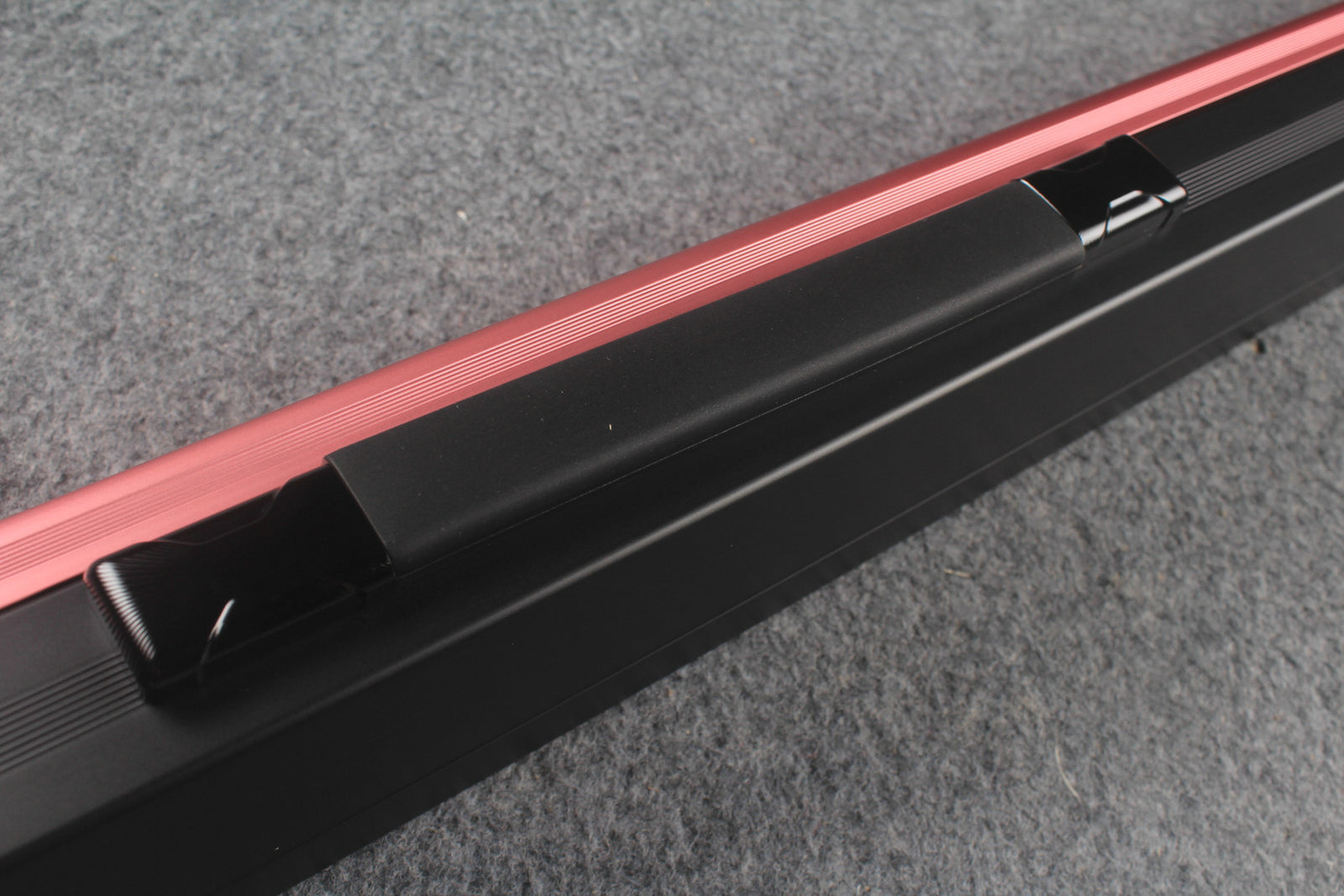 3/4 Premium Aluminium Snooker Cue Case – 2 Slots, Adjustable 120.5/124.8cm Interior