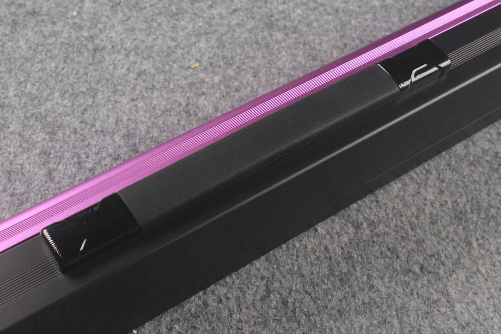 3/4 Premium Aluminium Snooker Cue Case – 2 Slots, Adjustable 120.5/124.8cm Interior