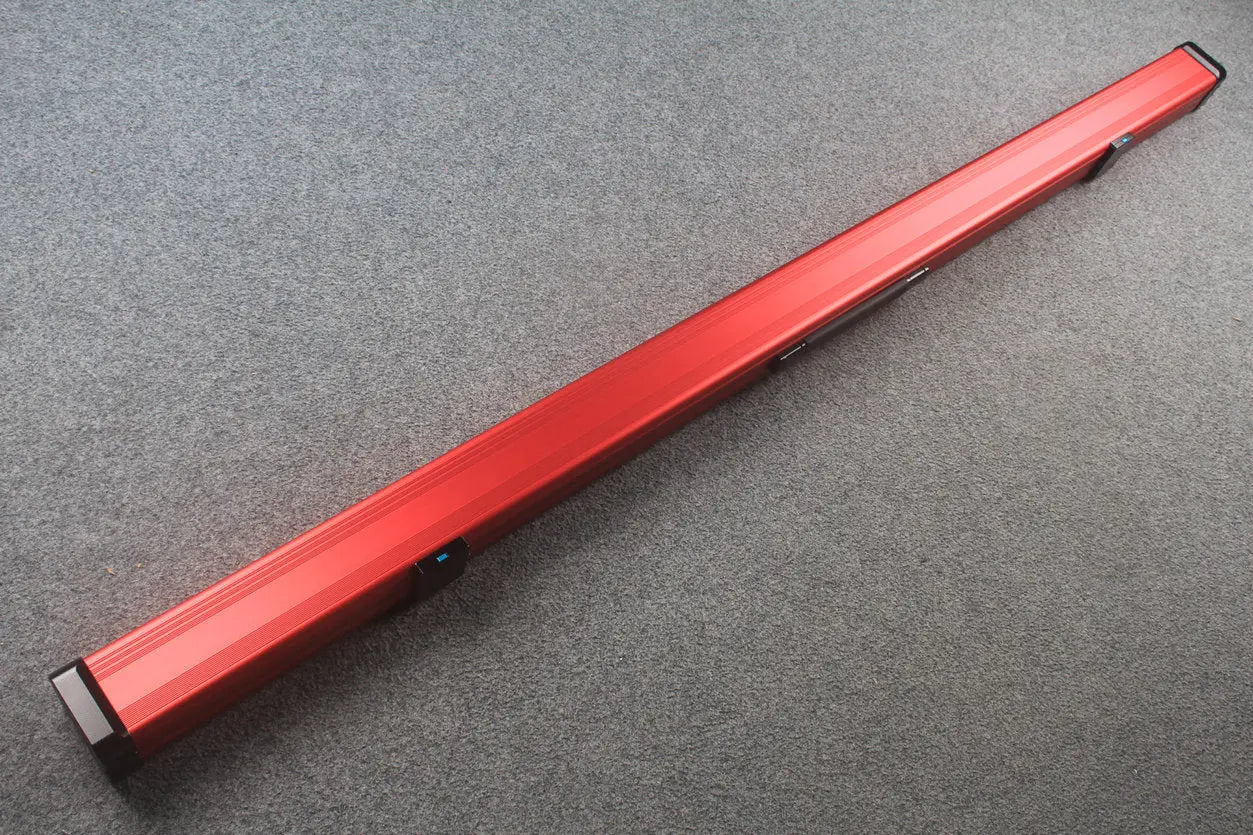 1 piece strong aluminium case with 2 slots (chalk area inside) WOODS CUES