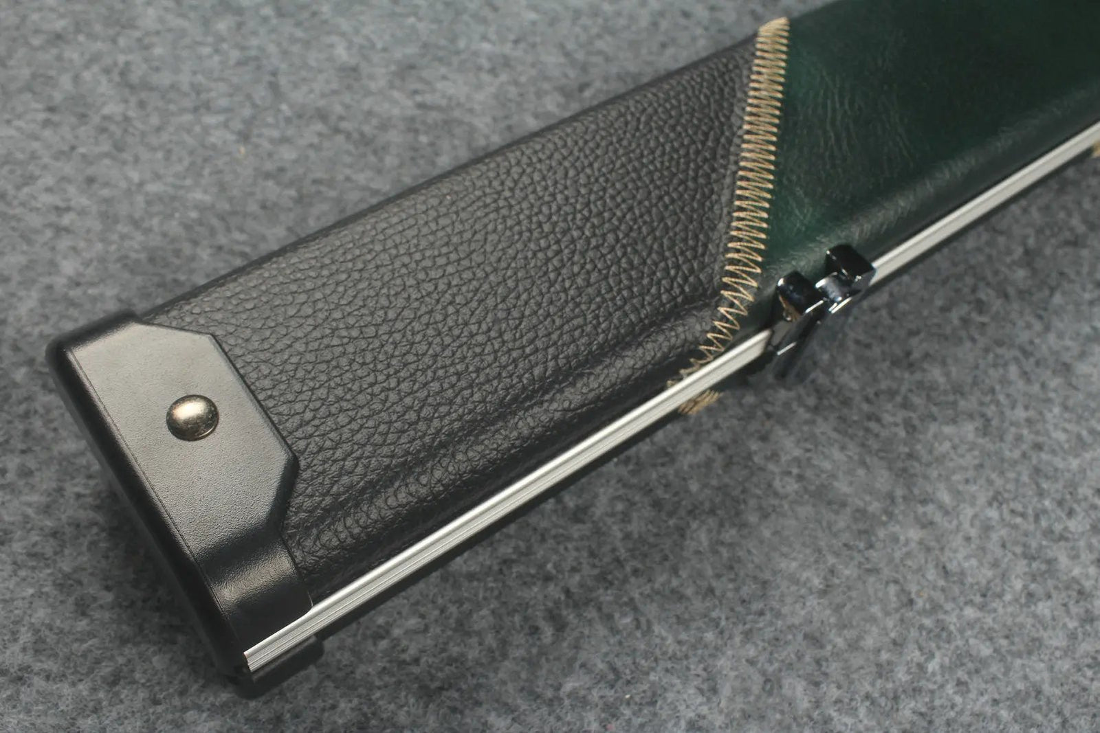 3/4 leather case aluminium construction with 2 slots ~halo style WOODS CUES