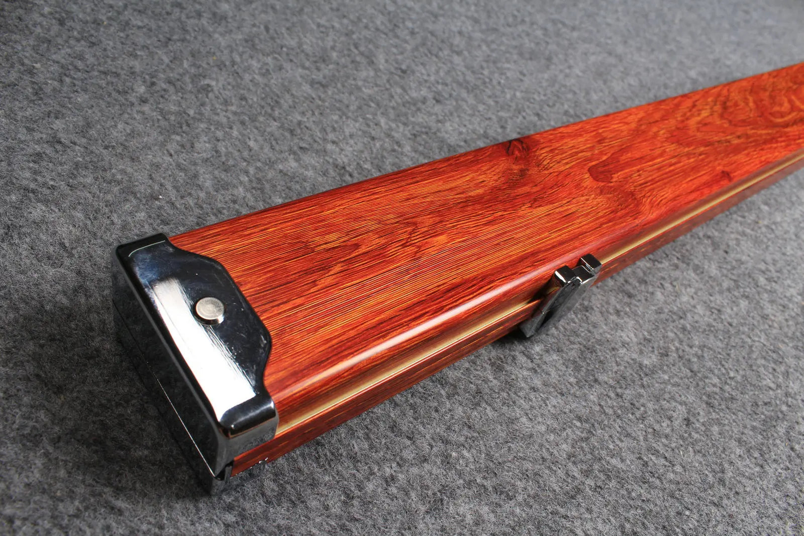 deluxe one piece aluminium cue case with 2 slots WOODS CUES