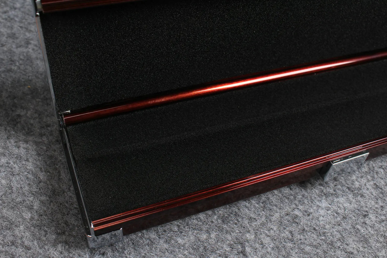 deluxe one piece aluminium cue case with 2 slots WOODS CUES