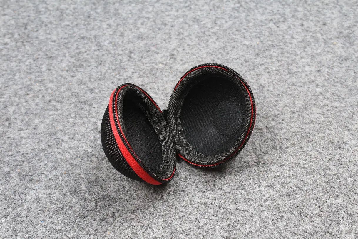 Red/Black - Clip-on Cue Ball Case WOODS CUES