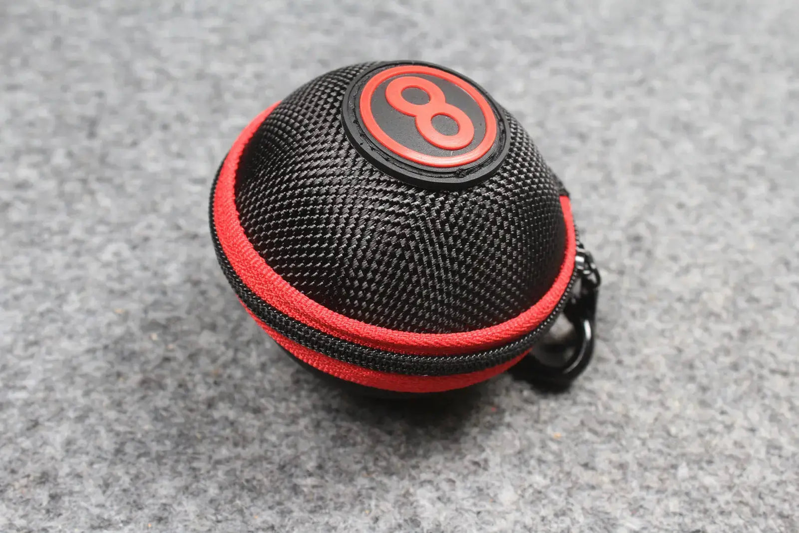 Red/Black - Clip-on Cue Ball Case WOODS CUES