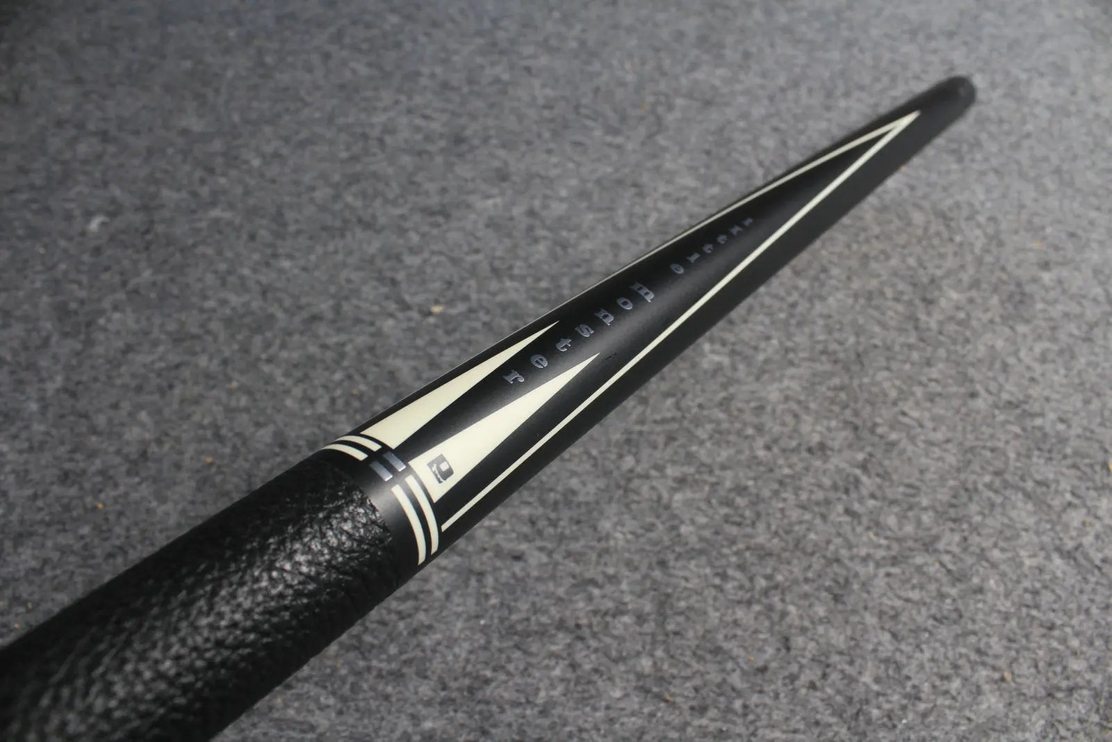 Carbon shaft billiards cue pool cue stick little monster