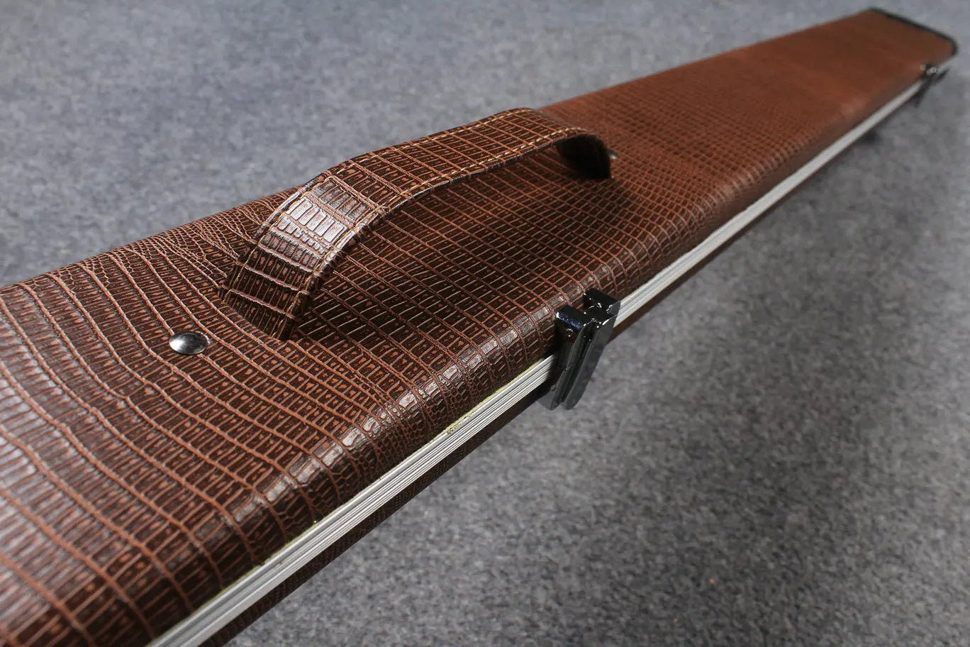 1 piece snooker cue aluminium case with 3 slots