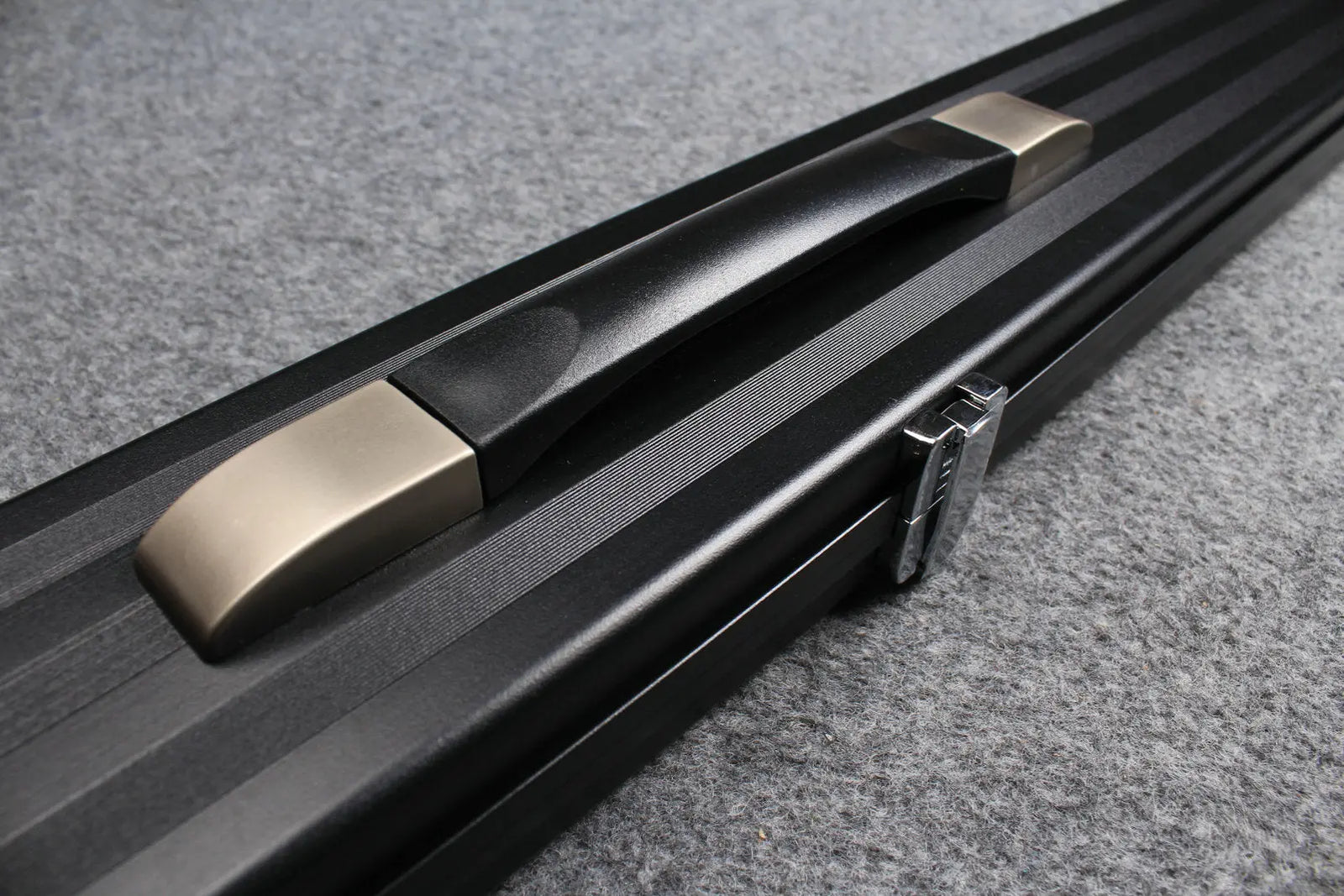 deluxe 3/4 aluminium cue case 125 cm , with 3 slots