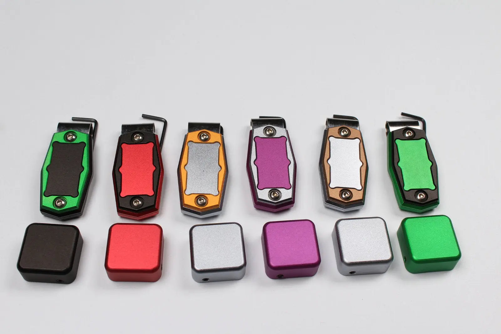 hq aluminium alloy magnetic snooker / pool cue chalk holder with belt clip