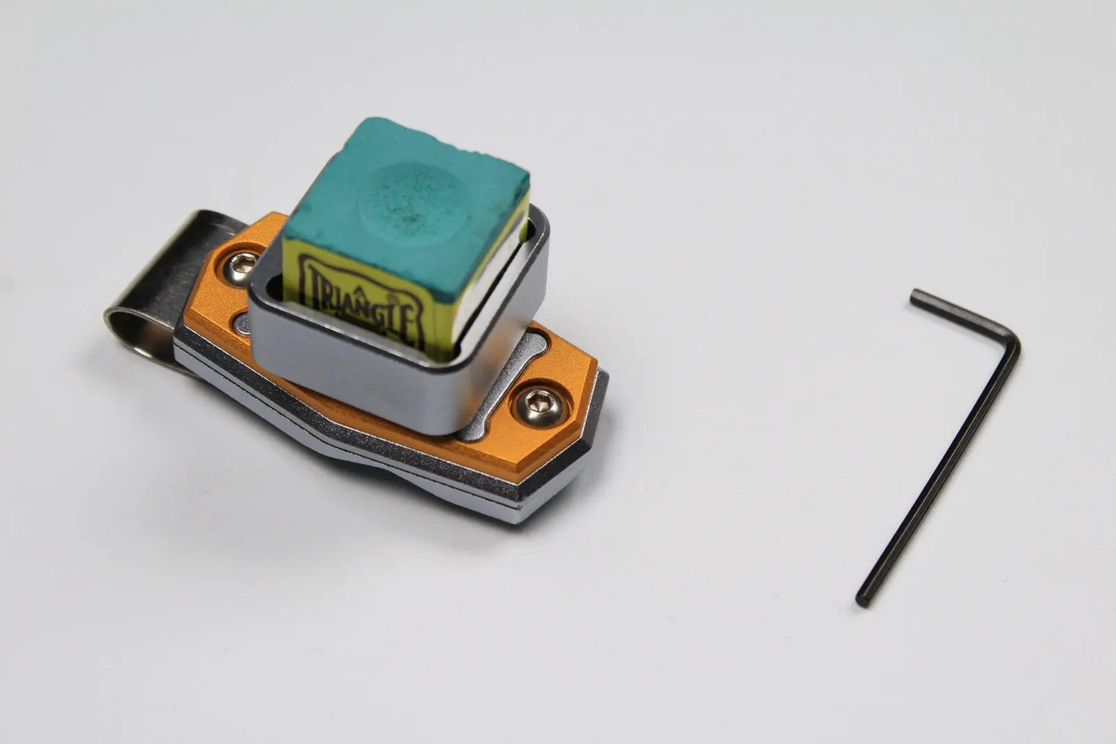 hq aluminium alloy magnetic snooker / pool cue chalk holder with belt clip