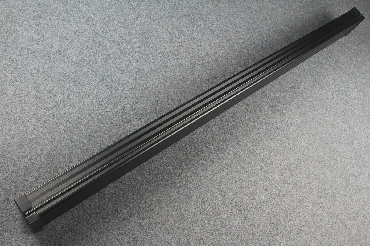 Professional Aluminum Lockable Cue Case - 4 Cue Capacity with Secure Storage WOODS CUES