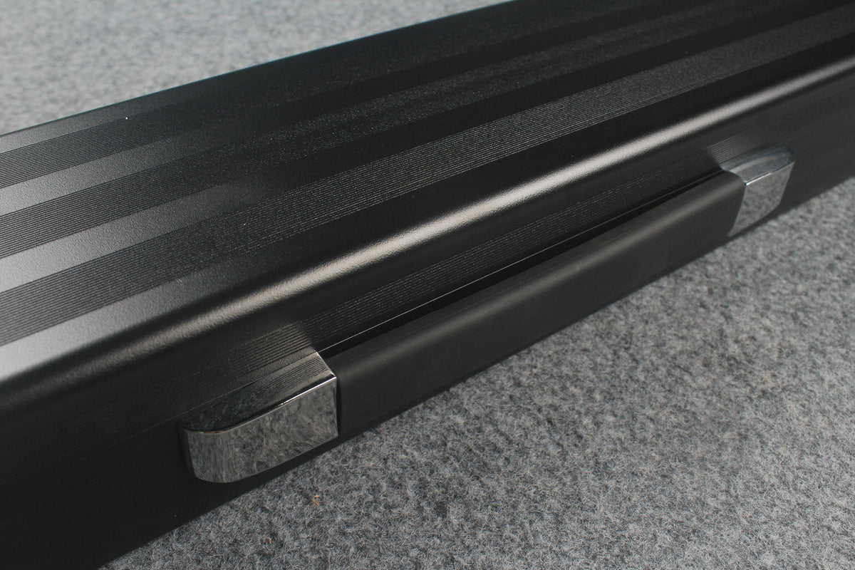 Professional Aluminum Lockable Cue Case - 4 Cue Capacity with Secure Storage WOODS CUES