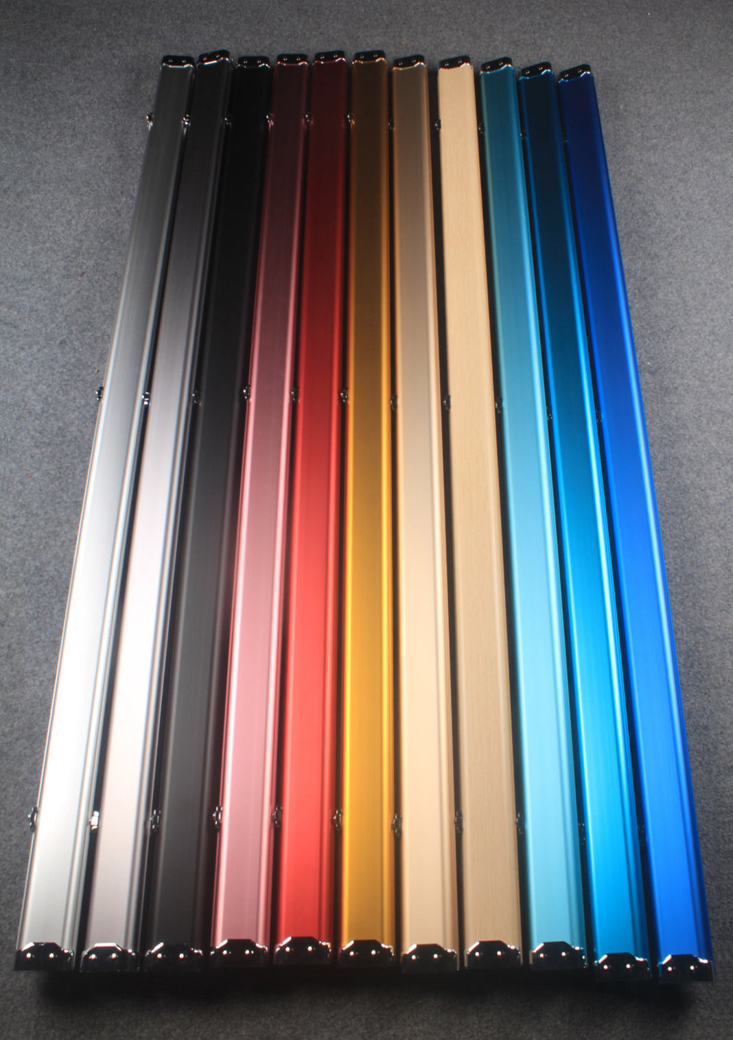 1 piece deluex slimline aluminium case with 2 slots