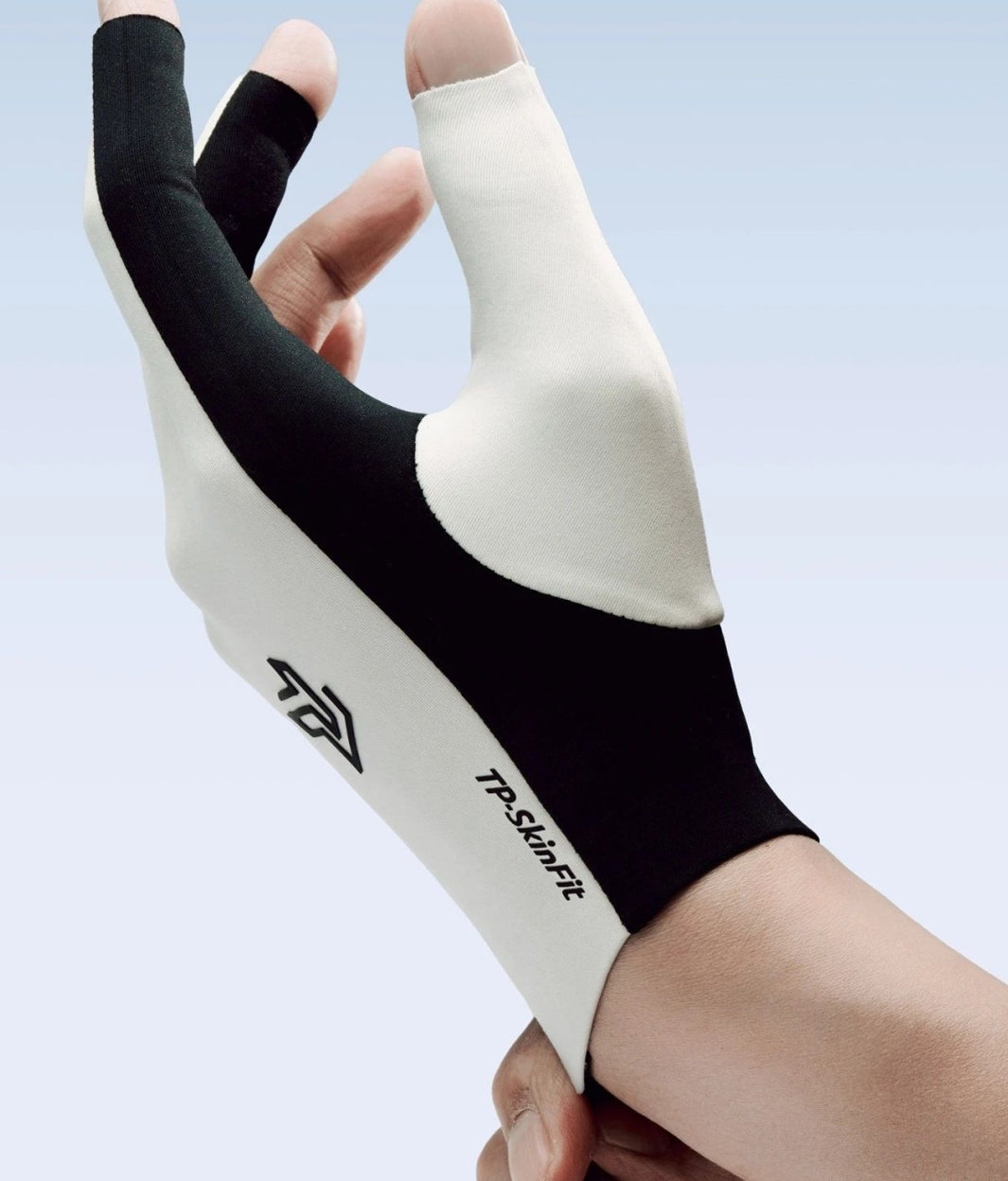 TUPNING POINT 3-Finger Billiard Glove - Breathable Anti-Slip Snooker Pool Cue Glove WOODS CUES