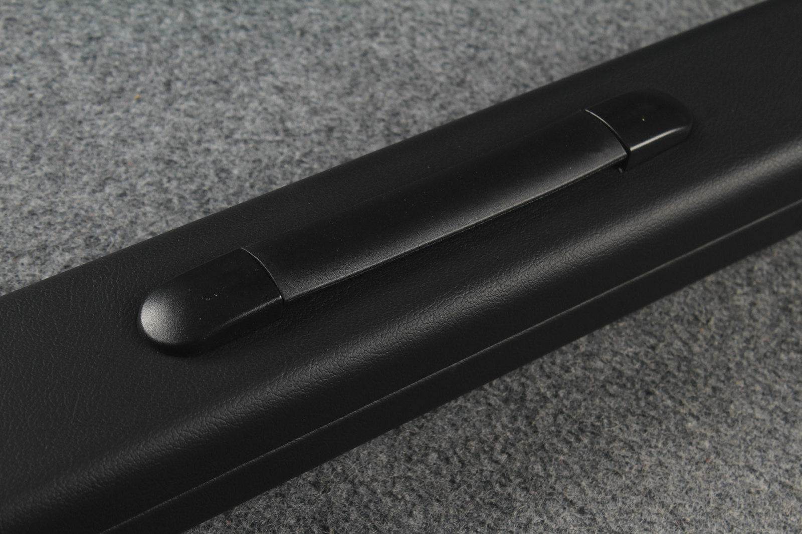 1/2 leather case with 2 slots WOODS CUES