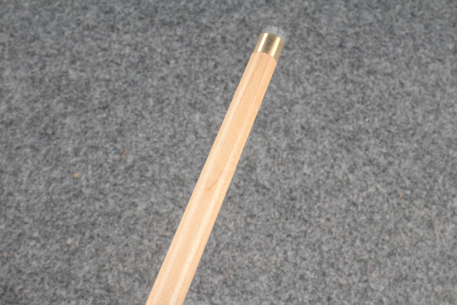 woods 1 piece handmade maple 60" snooker / pool cue  #5902
