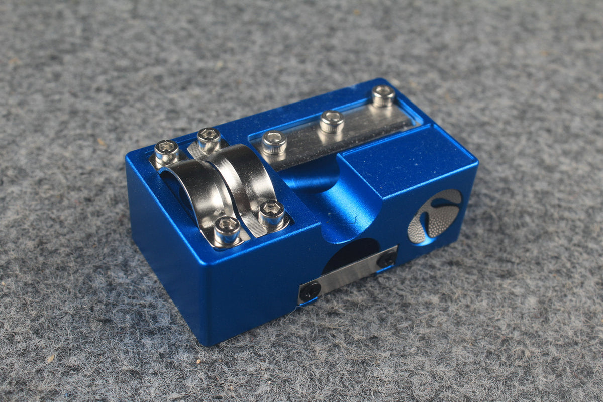 5 in 1 Cue Tip Tool – top view showing circular shaping cavity